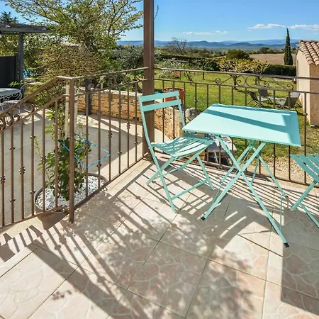 1 Bedroom Gorgeous In Casa vacanze Barjac (Gard)
